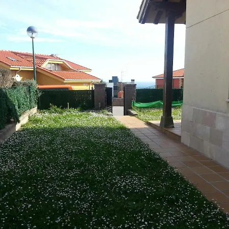 Barrio La Sota, Chalet Nº 6 *